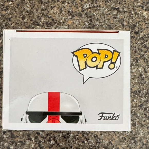 NEW Funko Pop Star Wars The Mandalorian Incinerator Stormtrooper Bobblehead #350 - Picture 3 of 7